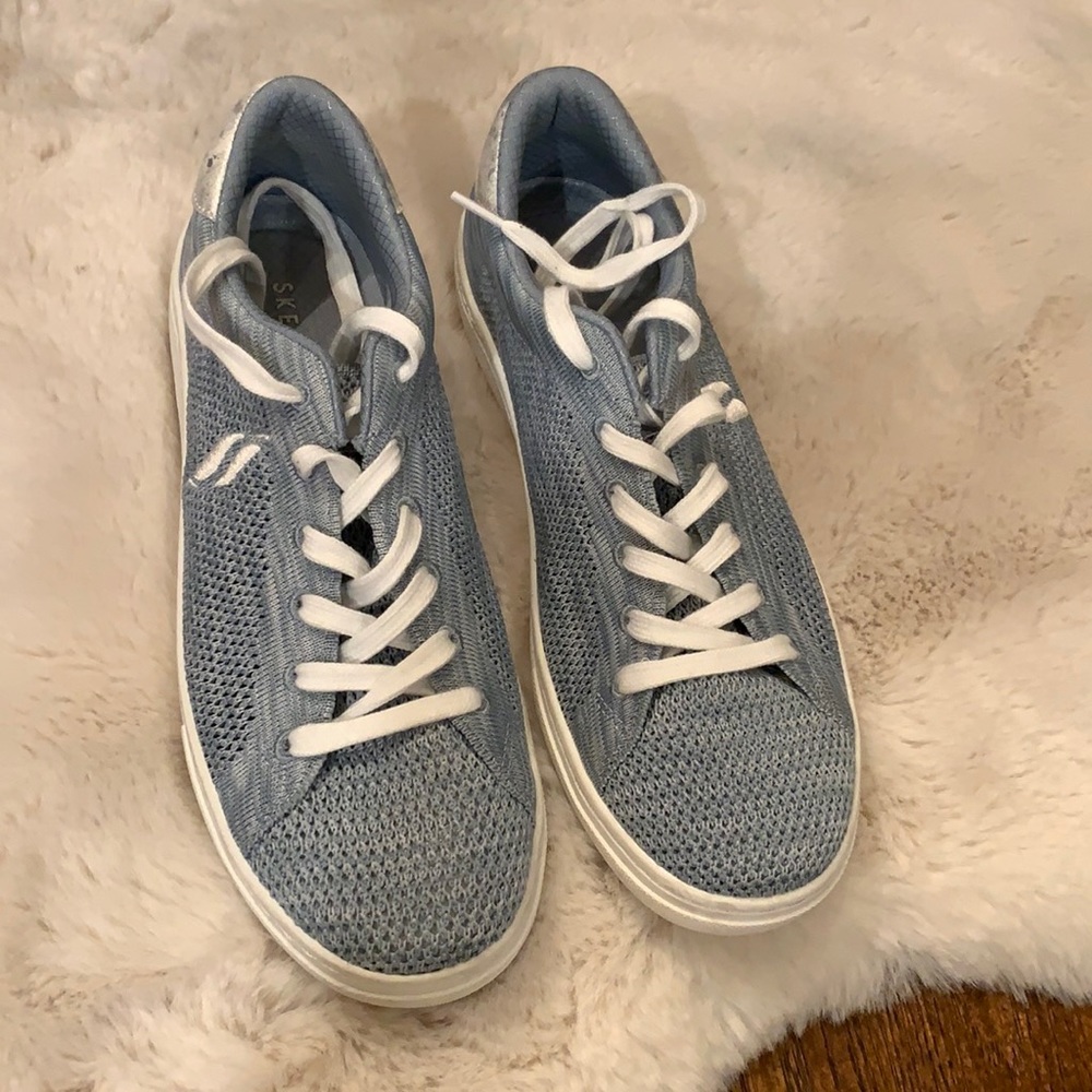 Skecher shoes